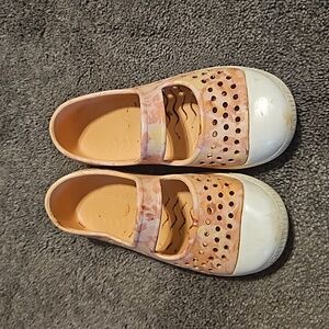 Toddler girl‎